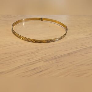 Elegant Gold Bangle Bracelet